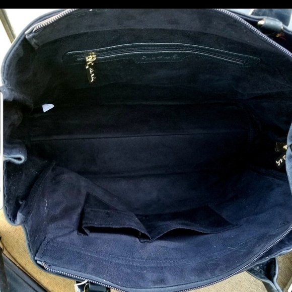 🌼 1 left! Vegan Leather Black Dog Tote - Picture 3 of 8